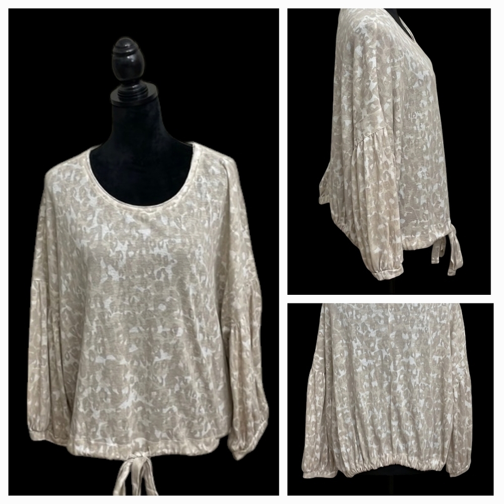 Vintage Havana leopard print, crew neck, cropped blouse with a tie front Sz S